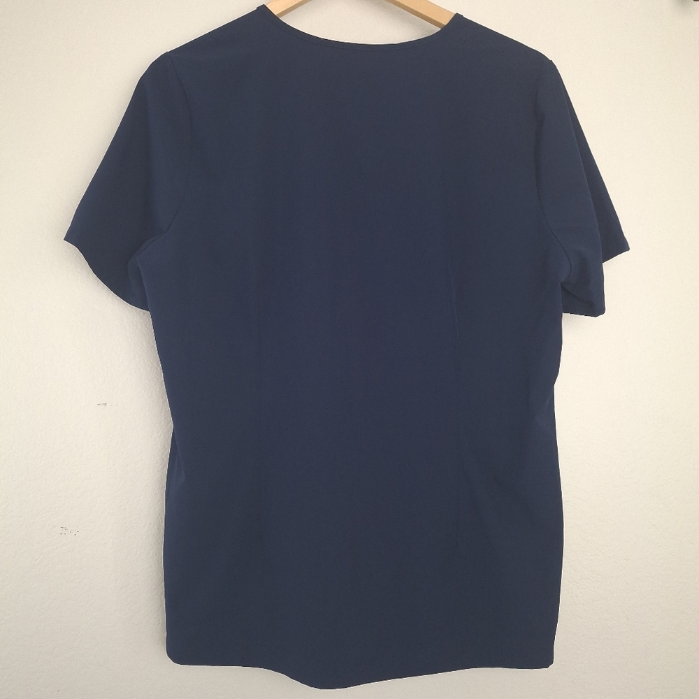 Figs Set of Navy Yola FreeX Lined Scrub Pants & Catarina FreeX Top - Picture 14 of 16